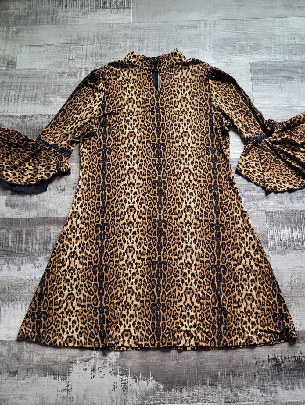 Peter Nygard, Peter Nygard dress, size large, leopard print dress, animal print